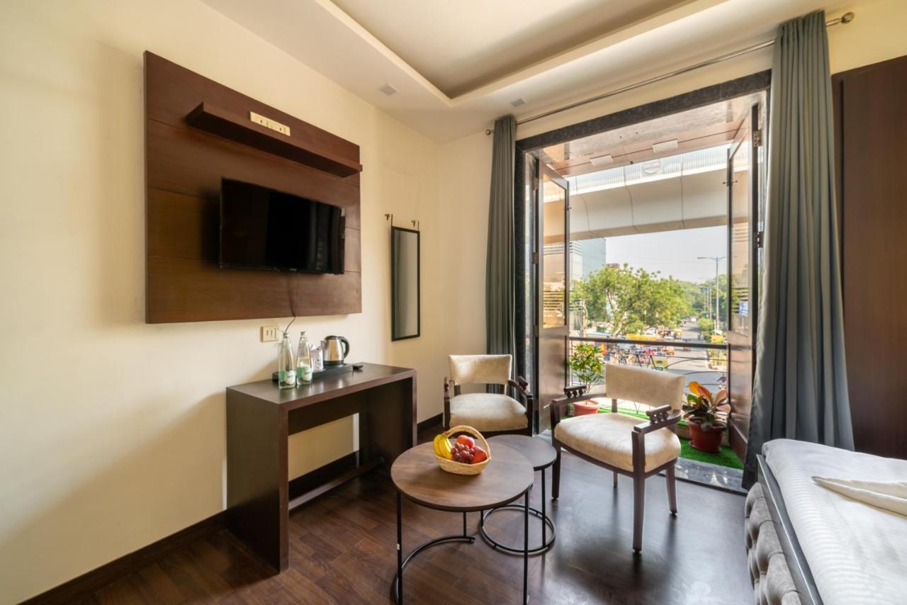 Lime Boutique B&B Gk-1 At Kailash Colony Metro , Greater Kailash Near Eros Hotel Nehru Place New Delhi Buitenkant foto