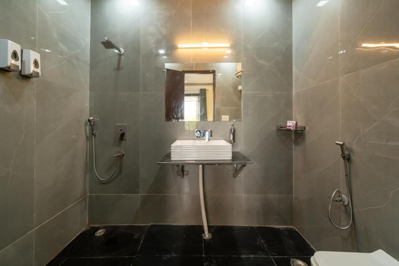 Lime Boutique B&B Gk-1 At Kailash Colony Metro , Greater Kailash Near Eros Hotel Nehru Place New Delhi Buitenkant foto